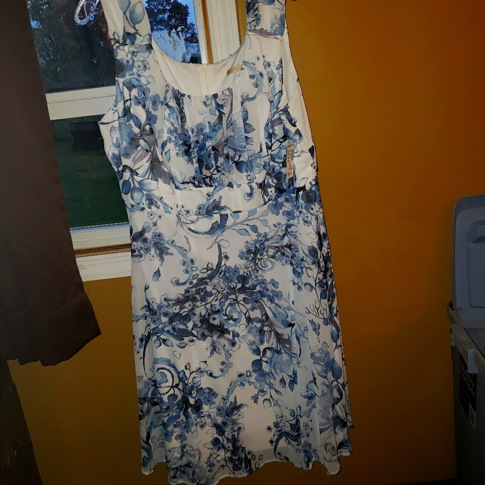 Lightweight tak style dress